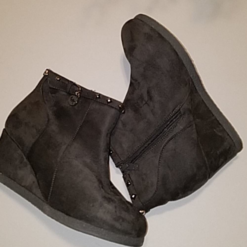 MICHAEL KORS ANKLE BOOTS - Picture 2 of 11